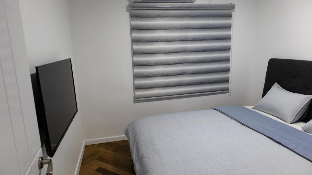Grey House 2 Apartment Ейлат Екстериор снимка
